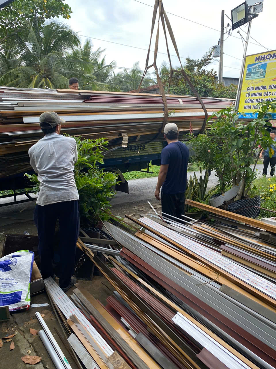 Thu Mua Nhôm Phế Liệu Giá Cao - Thu Mua Tận Nơi 24/7