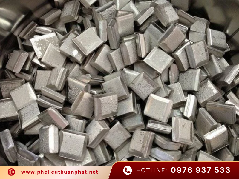 thu mua phế liệu nike giá tốt toàn quốc