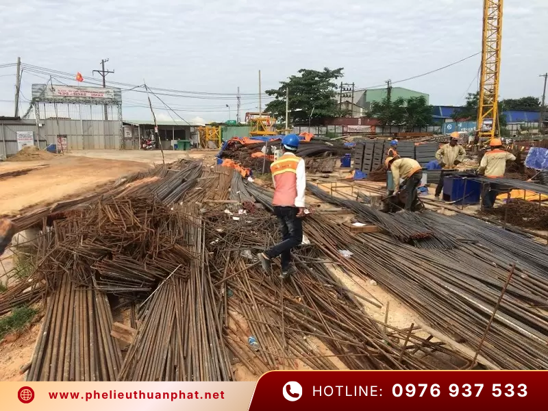 Thuận Phát chuyên thu mua sắt vụn công trình giá cao